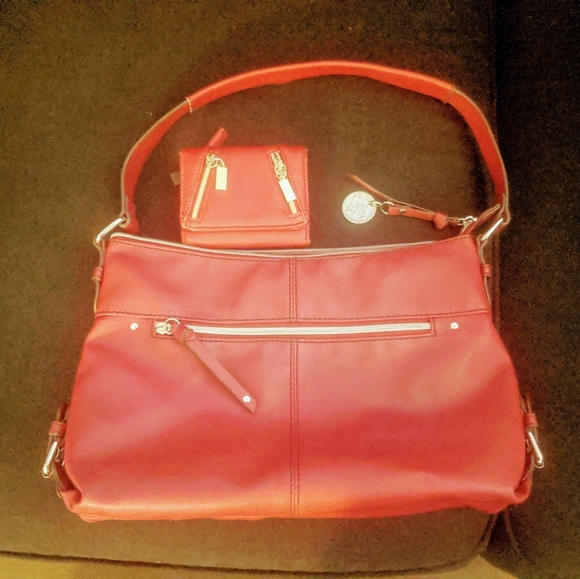 Relic Red Purse with matching Red Wallet - Picture 1 of 8